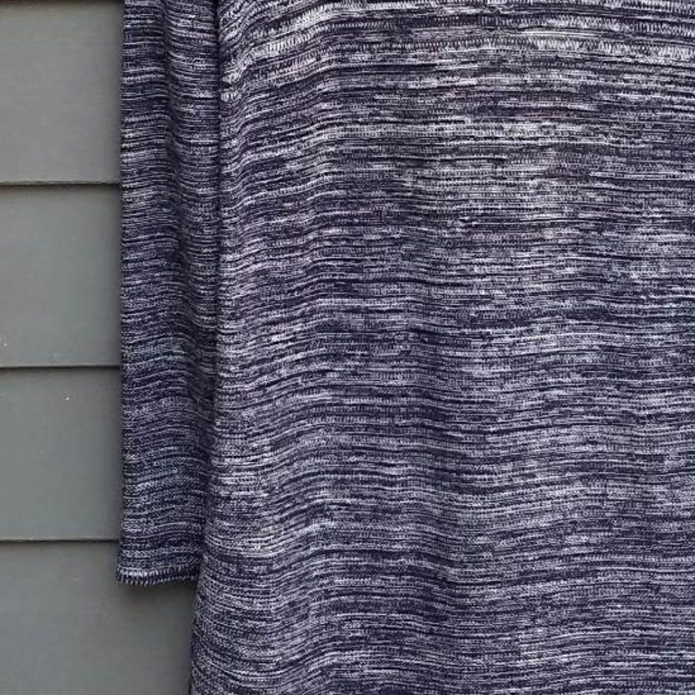 Ellen Tracy Marled Black White Tunic Sweater Large - Picture 8 of 8